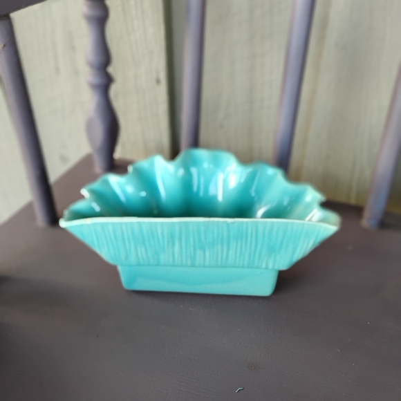 Set of Miramar Of California, Vintage Mid - Century Ceramic Planters - Picture 10 of 10